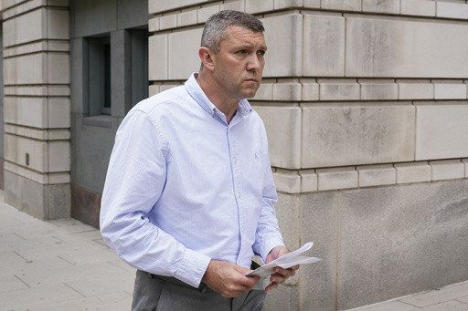 Former DC police officer sentenced to 18 months for lying about leaking info to Proud Boys leader