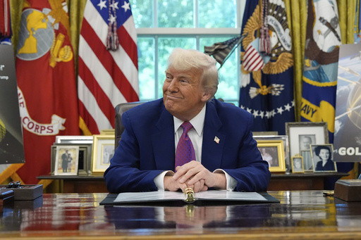 Trump’s $600 million war chest: How he plans to wield his power in the midterms and beyond