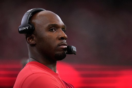 Texans defy odds to reach playoffs after 0-3 start, extend winning streak to eight games