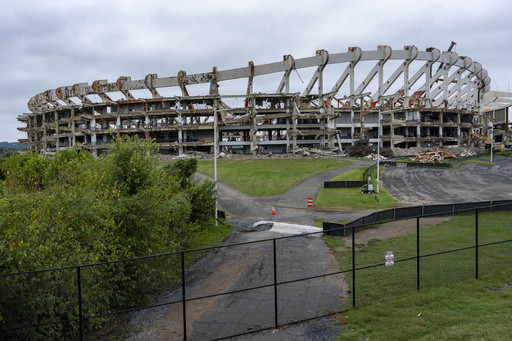 DC Council gives final approval to the Washington Commanders’ return to the RFK Stadium site