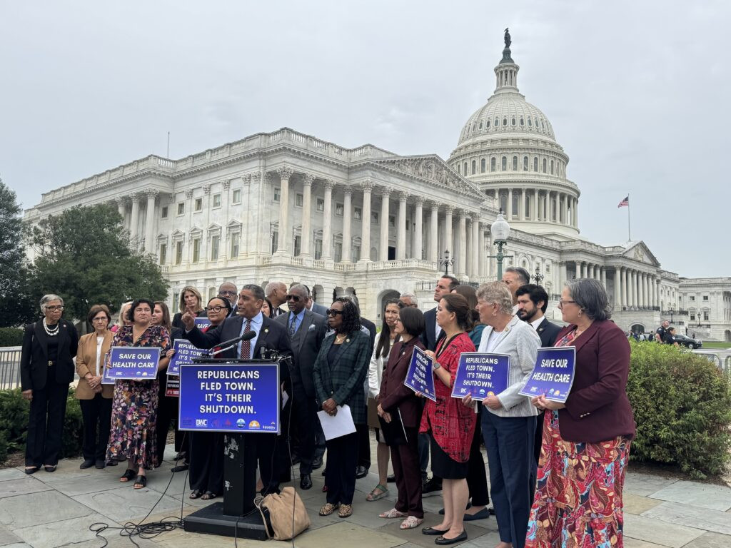 Fake video of Dem leaders posted by Trump draws fire amid shutdown fight