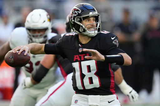 Raiders sign Kirk Cousins to give expected top pick Fernando Mendoza a veteran presence