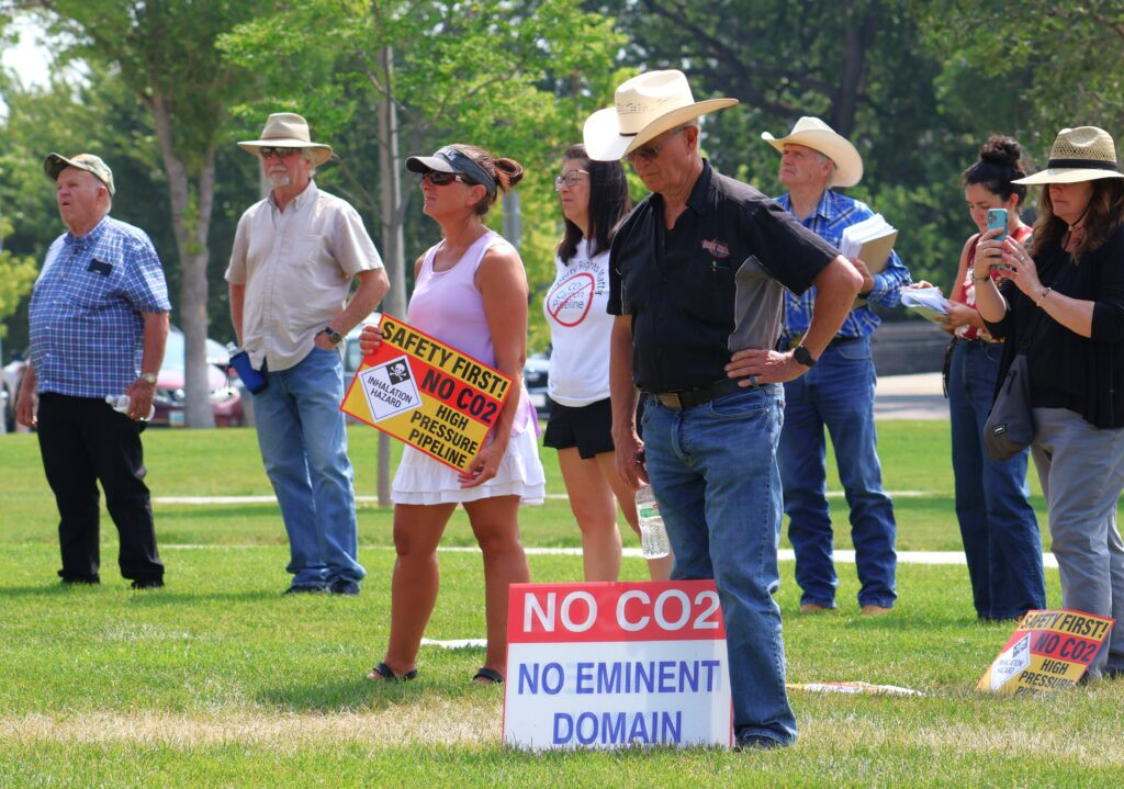 Opposition to Summit pipeline fueled by ‘horseshoe politics,’ on left and right, panelists say