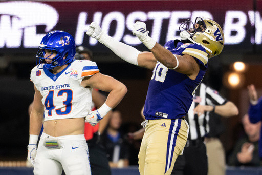 Williams throws 4 TD passes and Washington has 5 INTs in 38-10 rout of Boise State in LA Bowl
