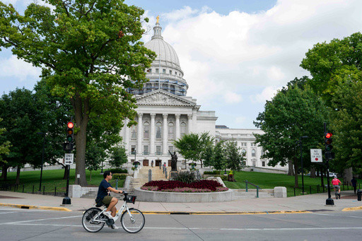 Wisconsin lawmakers take a shot at joining the ranks of states allowing online sports betting