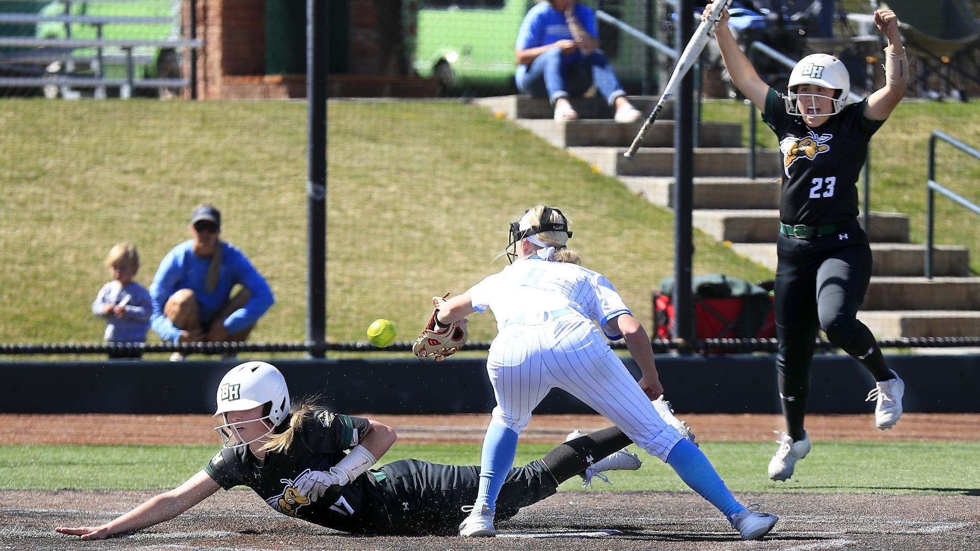 Dowden Scores Late Run as BHSU Comes Back to Split Series with CCU