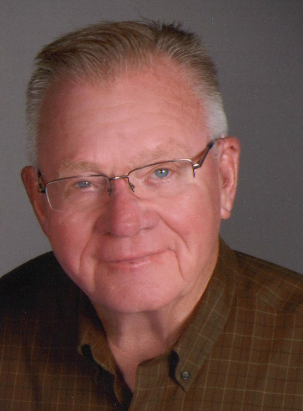 Myron Lyle Holen