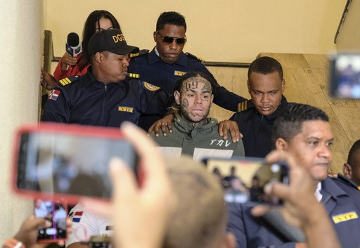 Rapper Tekashi 6ix9ine faces possible prison time after admitting to drug possession