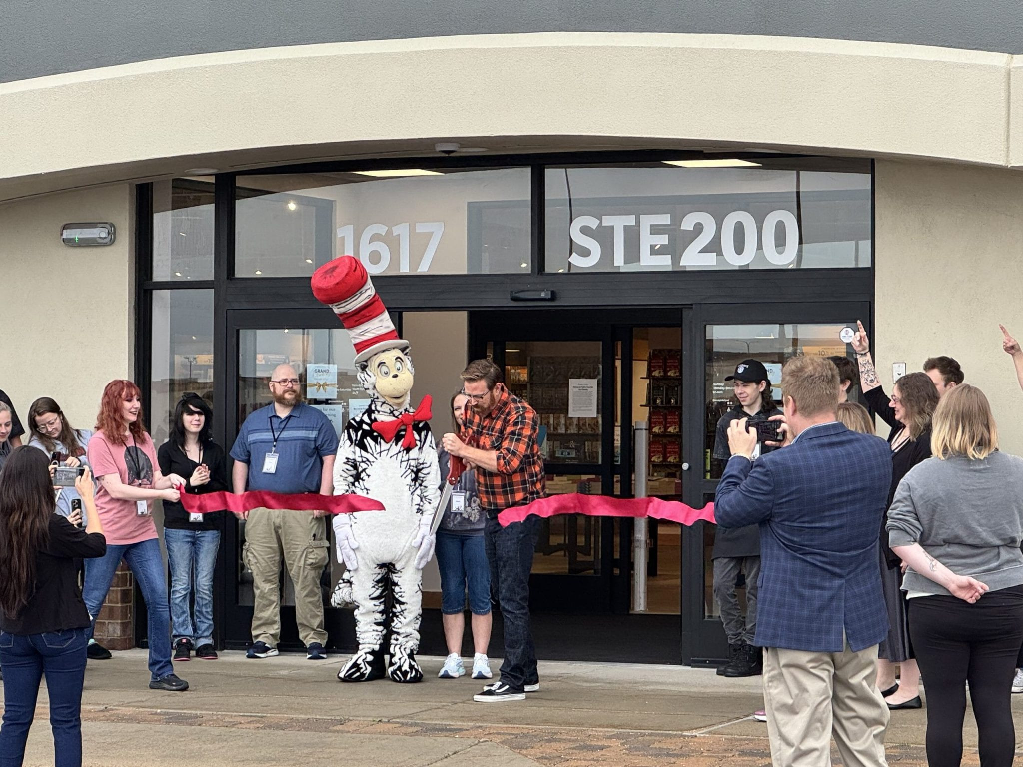 Barnes & Noble Celebrates Grand Opening in Rapid City