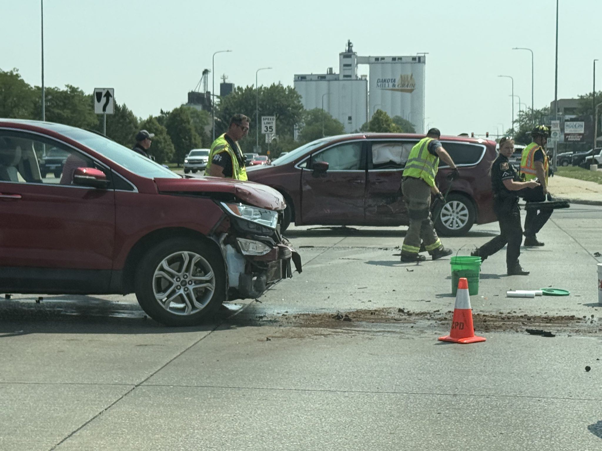 BREAKING: Multiple Vehicle Accident At Omaha and Mt. Rushmore Rd.