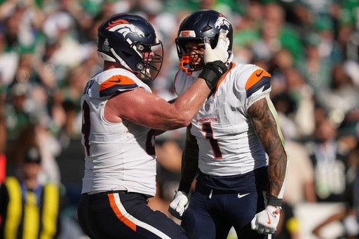 Broncos rally from 14-point deficit to hand Eagles their first loss of the season, 21-17