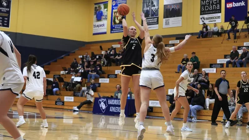BHSU Falls in One-Score Loss to South Dakota Mines