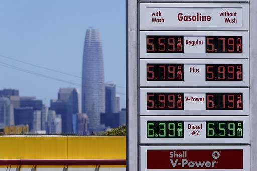 California energy regulators pause efforts to penalize oil companies for high profits