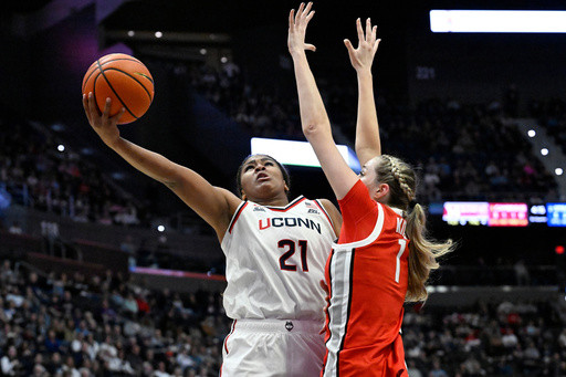Sarah Strong’s double-double leads top-ranked UConn past Ohio State 100-68