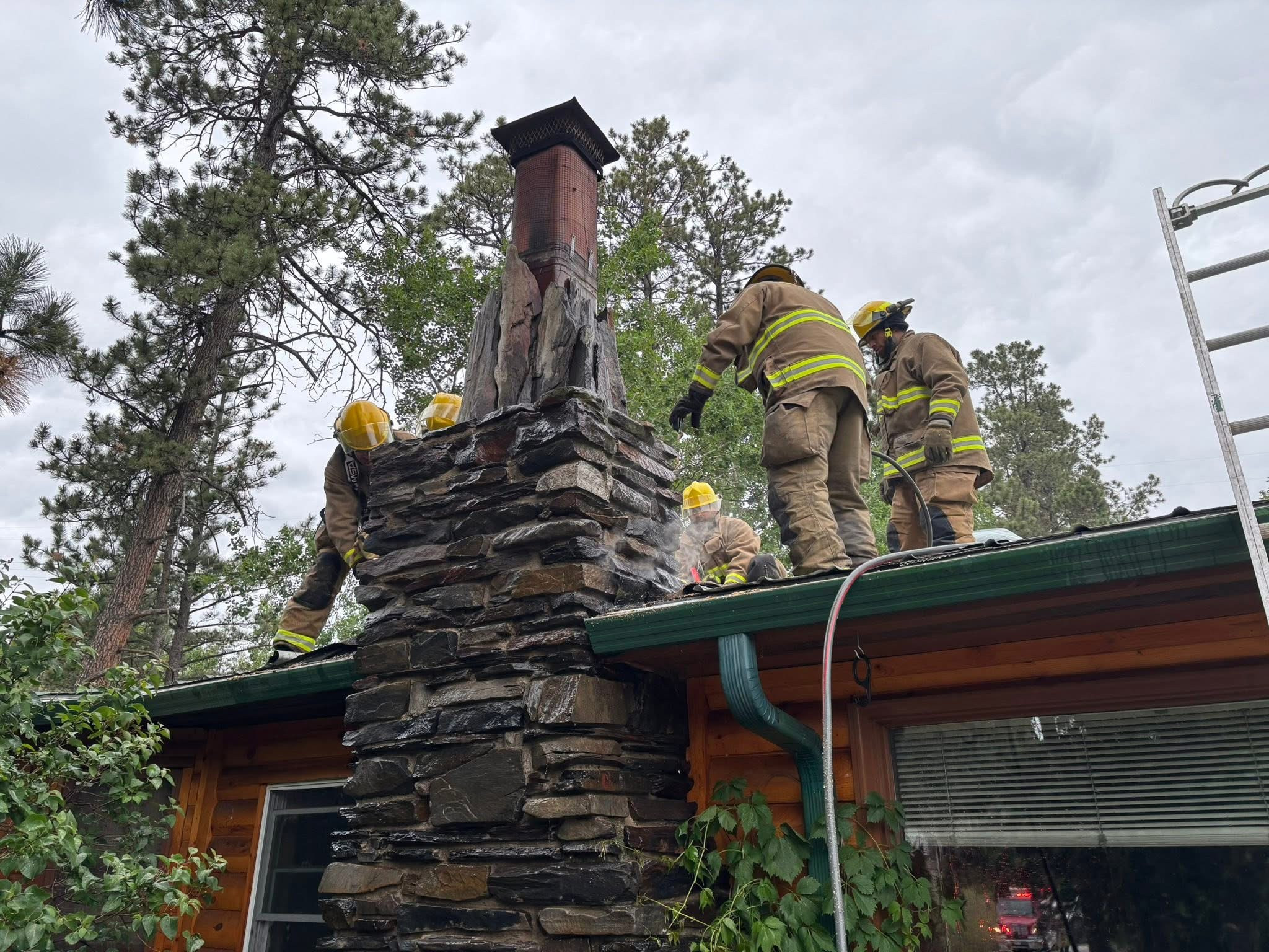 Hill City Volunteer Fire Department Fights House Fire