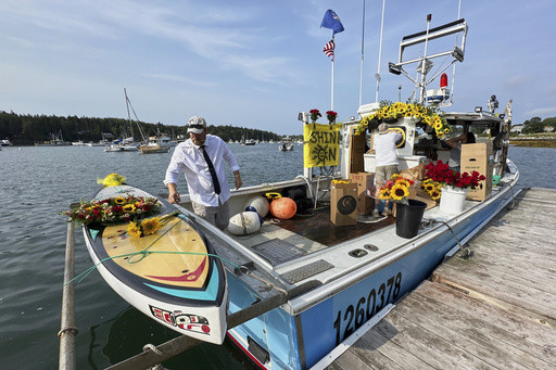 Maritime memorial celebrates life of paddleboarder killed in Maine