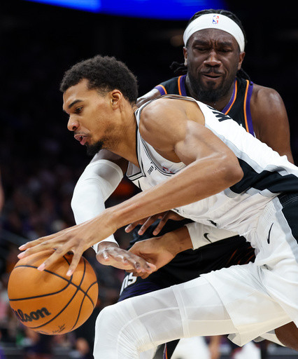 Wembanyama struggles, Spurs get ‘wake-up call’ in first loss of the season