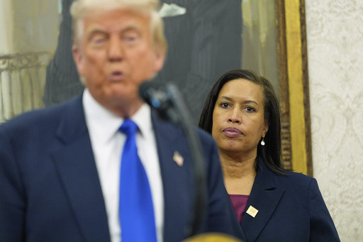 DC Mayor Bowser walks delicate line with Trump, reflecting the city’s precarious position