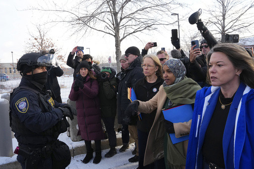 Judge refuses to block new DHS policy limiting Congress members’ access to ICE facilities