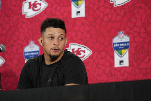 Chiefs forced to regroup after losing to Chargers in season opener marred by penalties and injuries