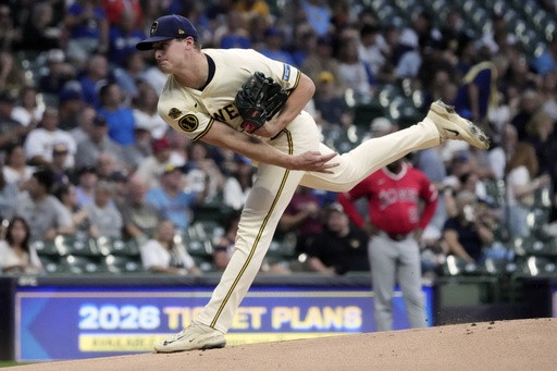 He sat in the nosebleeds for the Cubs’ historic World Series. Now Quinn Priester can end their year