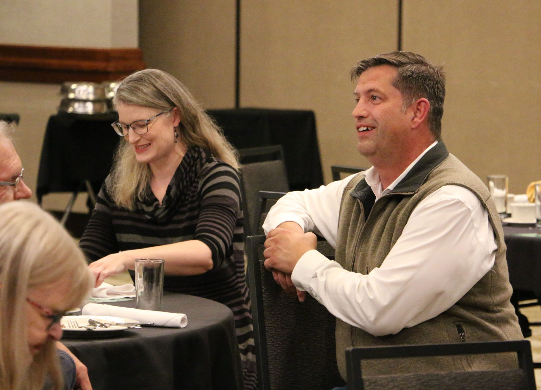 Ahlers brings his message to Rapid City