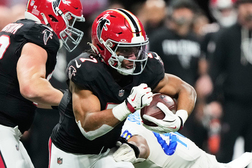 Bijan Robinson has longest rush TD in Falcons history, has team’s most scrimmage yards in a season