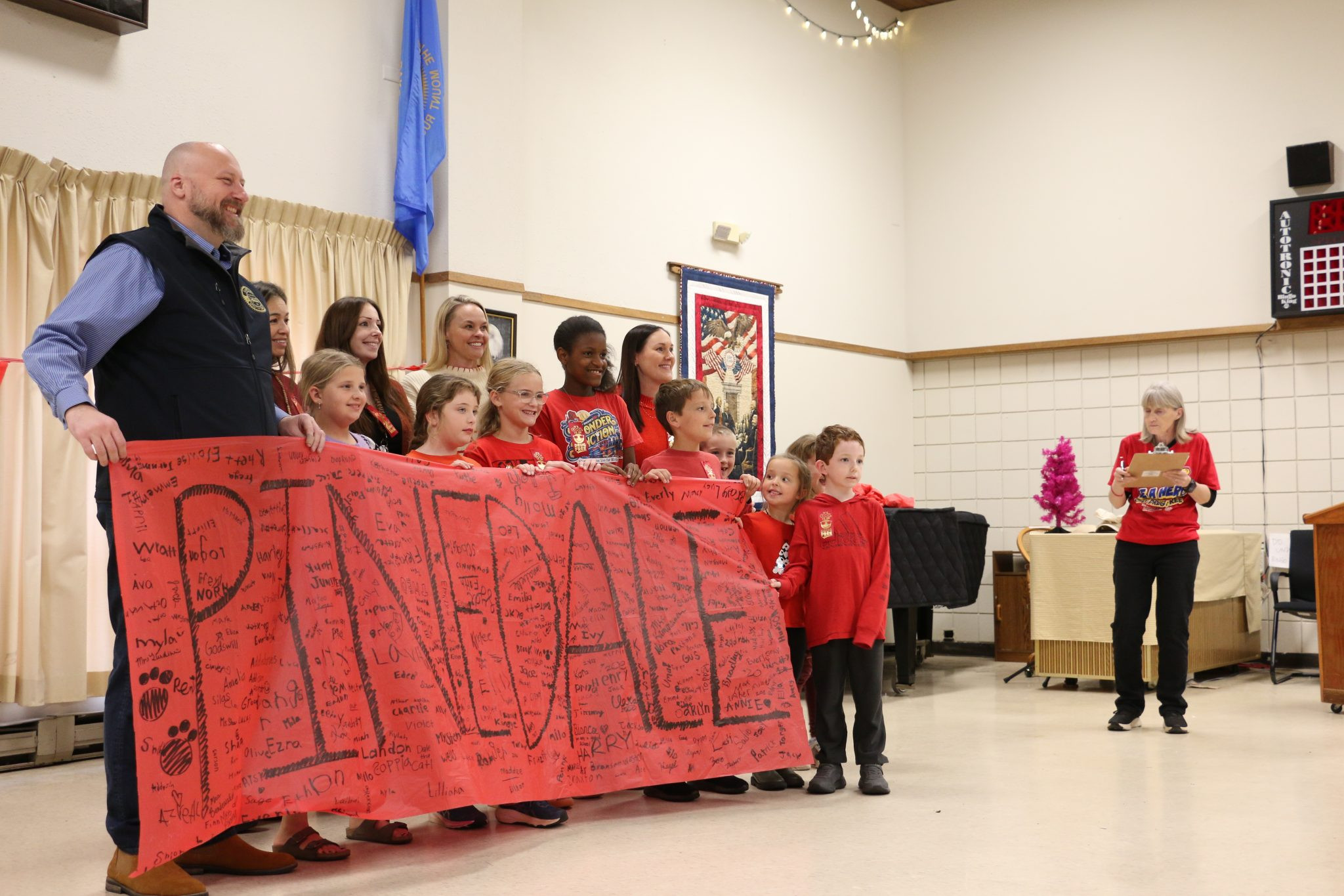 Red Ribbon Week spreads a drug free message
