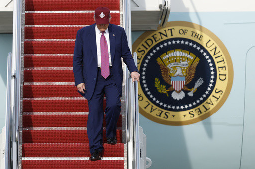 Appeals court lets Trump administration keep collecting tariffs while challenges continue
