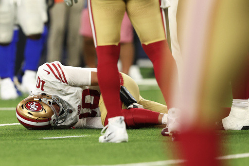 Mac Jones returns after 49ers QB appears to hurt his left knee against Rams