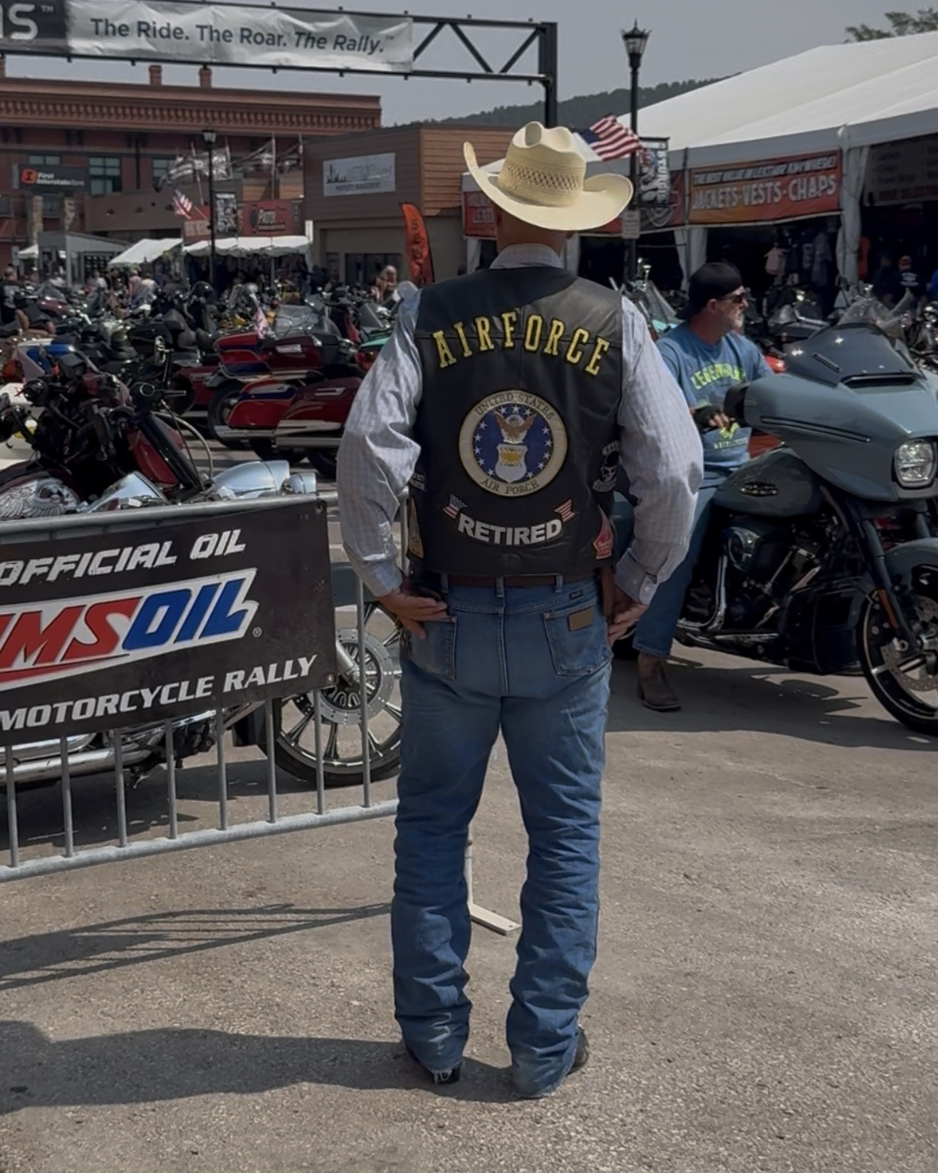 Joe ‘Dak’ Rides Sturgis With a Cowboy Hat Built for the Open Road