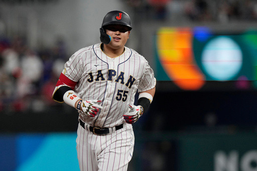 White Sox add Munetaka Murakami with $34 million, 2-year contract
