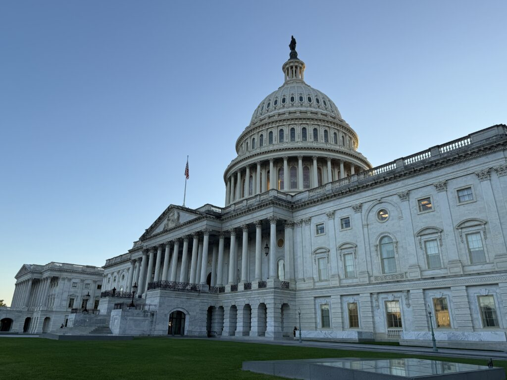 Moderate US House Republicans join Dems to force vote on extension of health care subsidies