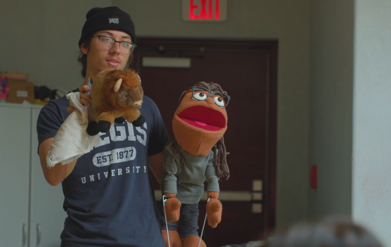 Leveling up Lakota: Teaching the language through video games
