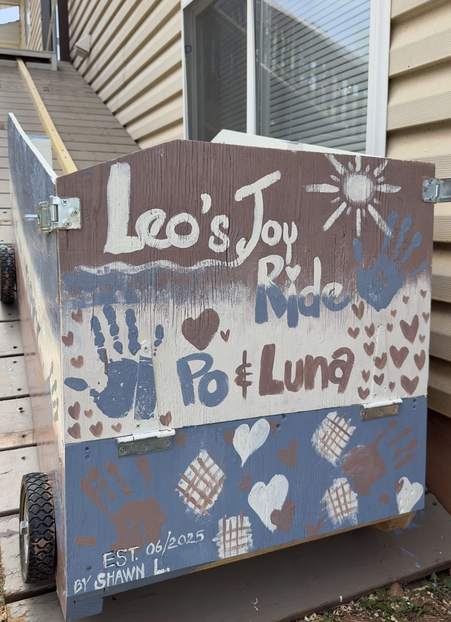 DAILY GOOD: Leo’s Joy Ride – A Stair Lift Built on Love