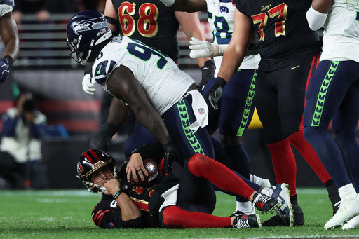 49ers’ offense goes silent against Seahawks, costing them NFC’s No. 1 seed