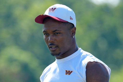 Commanders wide receiver Terry McLaurin reports to camp despite contract dispute