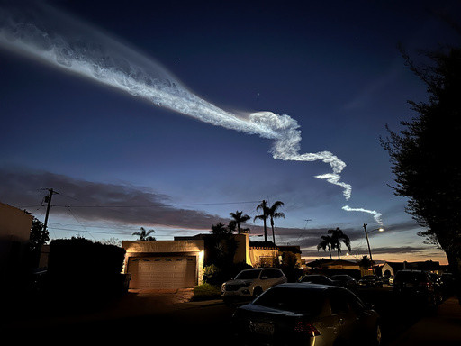 Elon Musk gets an apology from California regulators as a SpaceX lawsuit is settled