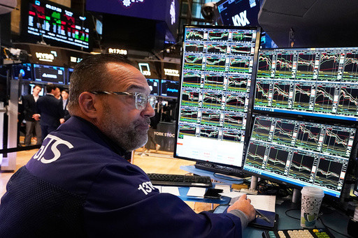 US stocks rose again in 2025 after overcoming turbulence from tariffs and Trump’s fight with the Fed
