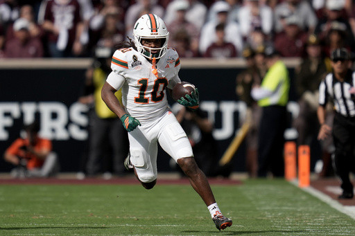 Miami freshman Malachi Toney redeems himself with winning touchdown in 10-3 victory over Texas A&M