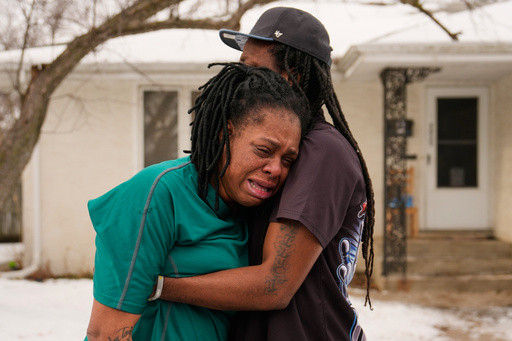 Immigration arrests and tense confrontations in Minneapolis, in photos