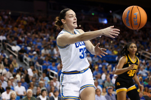 Angela Dugalic shines as No. 2 UCLA cruises past No. 8 Iowa, extends win streak to 15