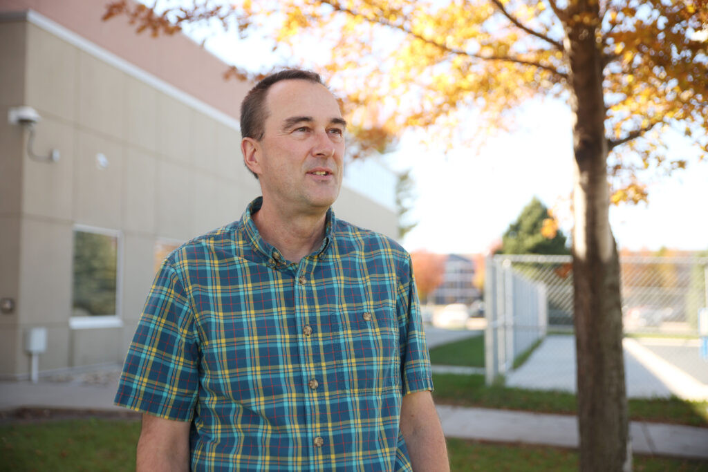 Uncertainty pushes 18-year federal science communicator to leave profession