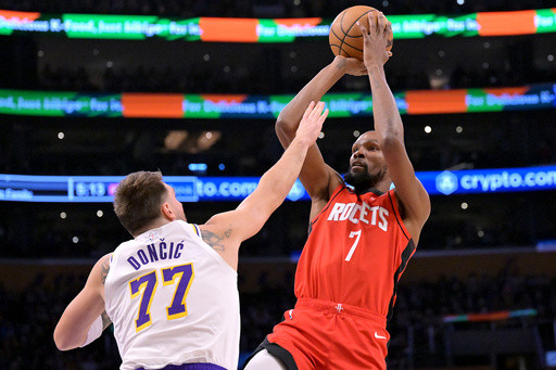 Amen Thompson’s 26 points lead Rockets to 119-96 win over Doncic and the Lakers