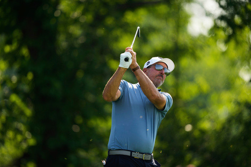 Phil Mickelson cites family health matter in pulling out of the Masters
