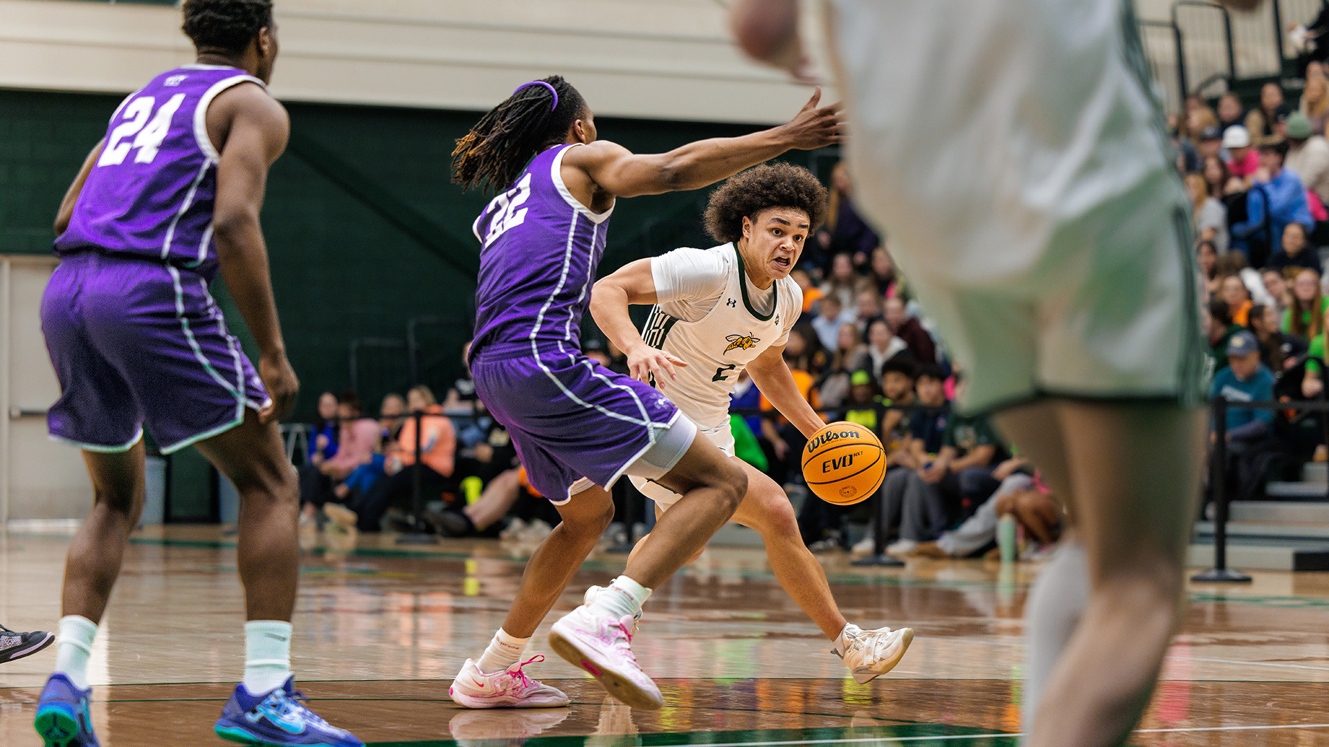 Strong Second Half Carries No. 21 Yellow Jackets Past Western Colorado