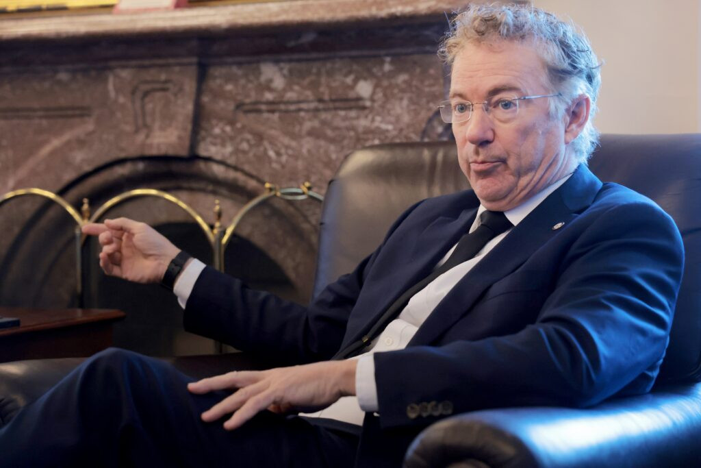 US Senate advances war powers resolution rebuking Trump on Venezuela, but SD’s senators vote no