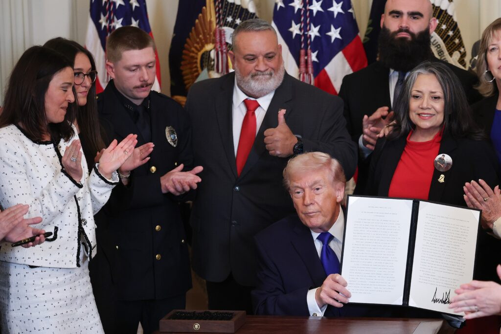 Amid polling low, Trump centers pre-State of the Union message on immigration