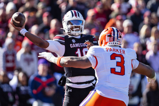 Without nationwide rules, South Carolina lawmakers move to keep college athlete payments secret