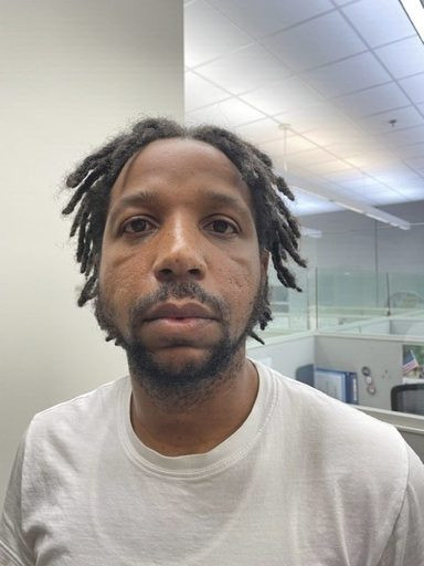 New Orleans jail worker thought he was unclogging a toilet, not helping 10 escape, lawyer says